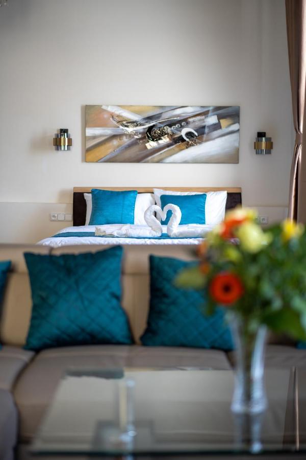 Exclusive Apartment With A View Of Prague Castle And Vltava River Εξωτερικό φωτογραφία