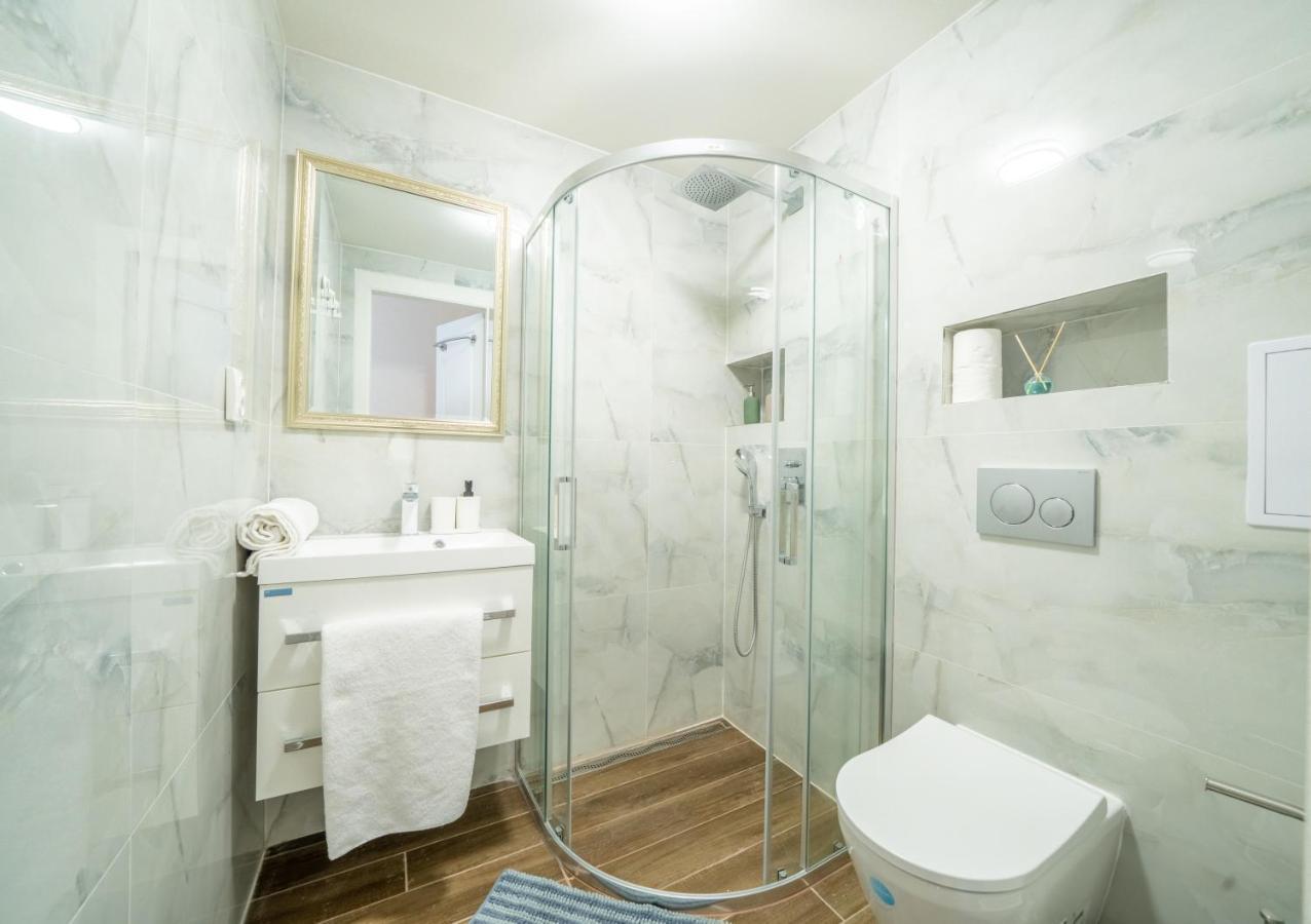 Exclusive Apartment With A View Of Prague Castle And Vltava River Εξωτερικό φωτογραφία